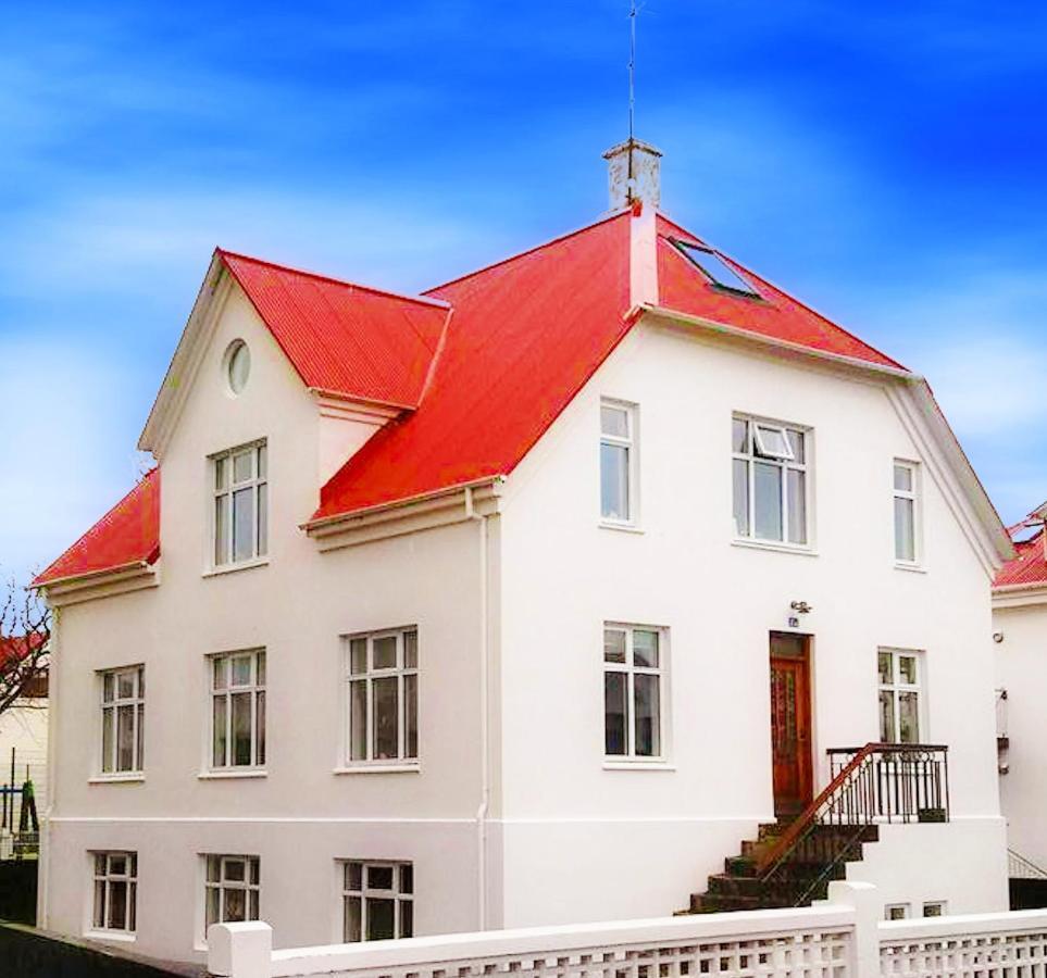 Refurinn Reykjavik Guesthouse Exteriör bild
