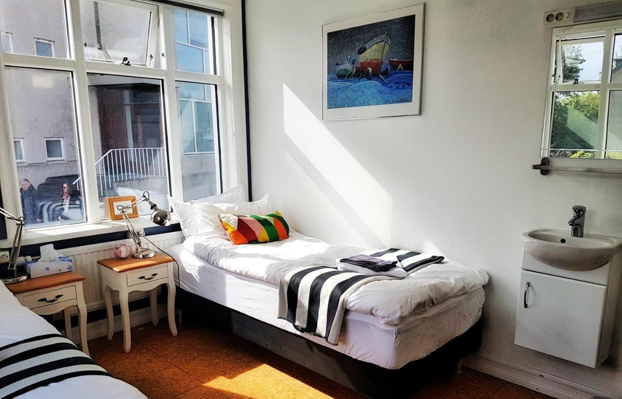 Refurinn Reykjavik Guesthouse Exteriör bild